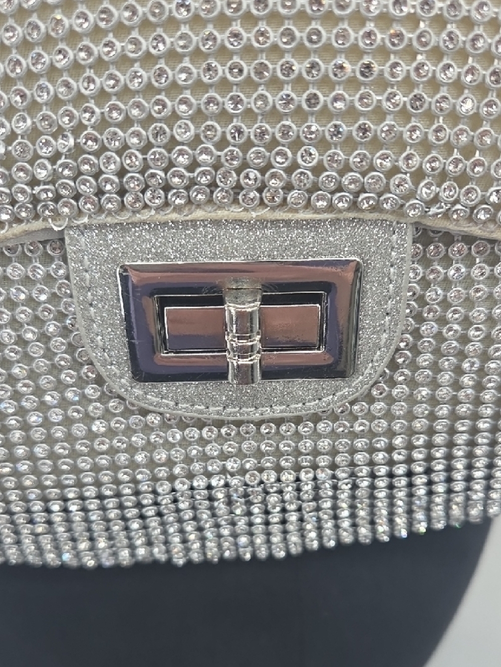 Silver Crystal Chain Shoulder Bag Or Cross Body Bag - Picture 6 of 16